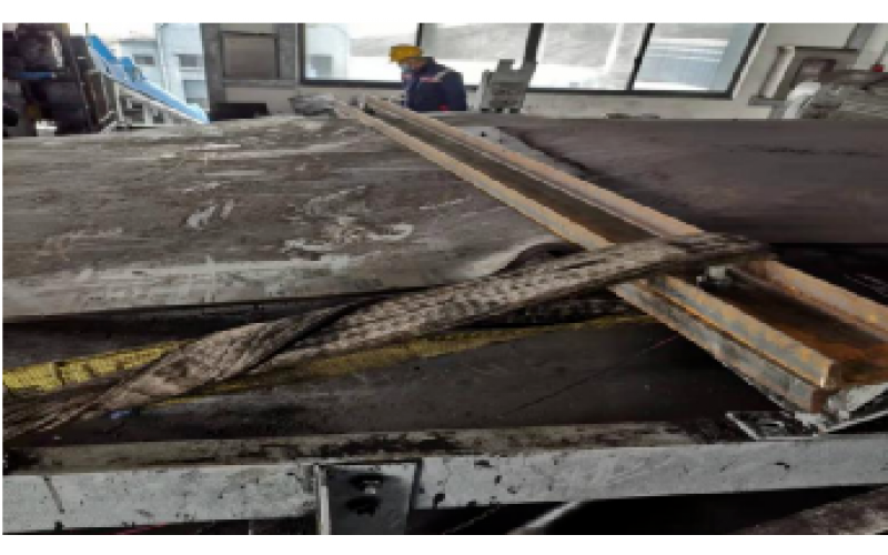 KWZK华亿体育在线注册,华亿体育（中国）钢丝输送带硫化机胶接工艺流程分享